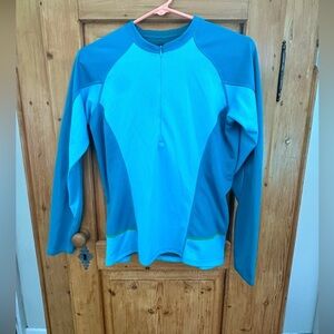 Patagonia Blue Mesh Fitted Lightweight Long Sleeve Size Med Great For Runners